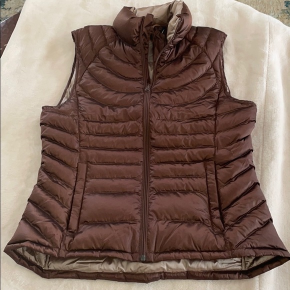 bernardo packable vest